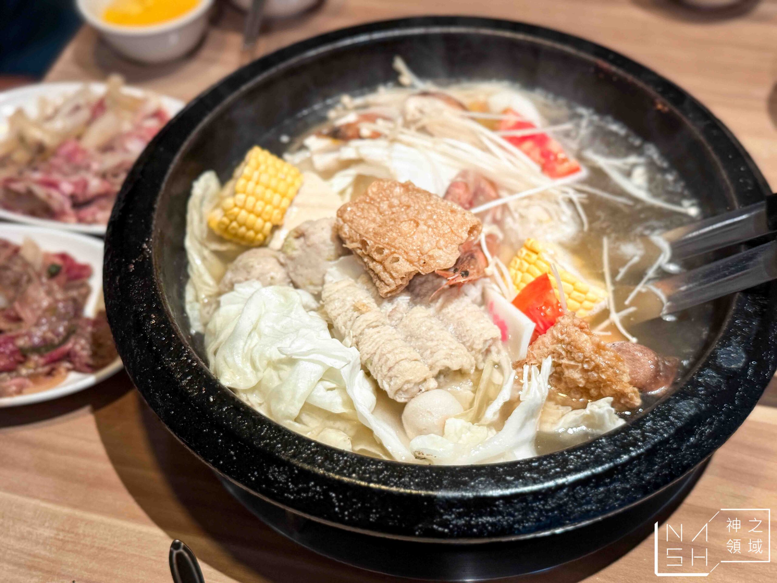 駅前傳統石頭火鍋