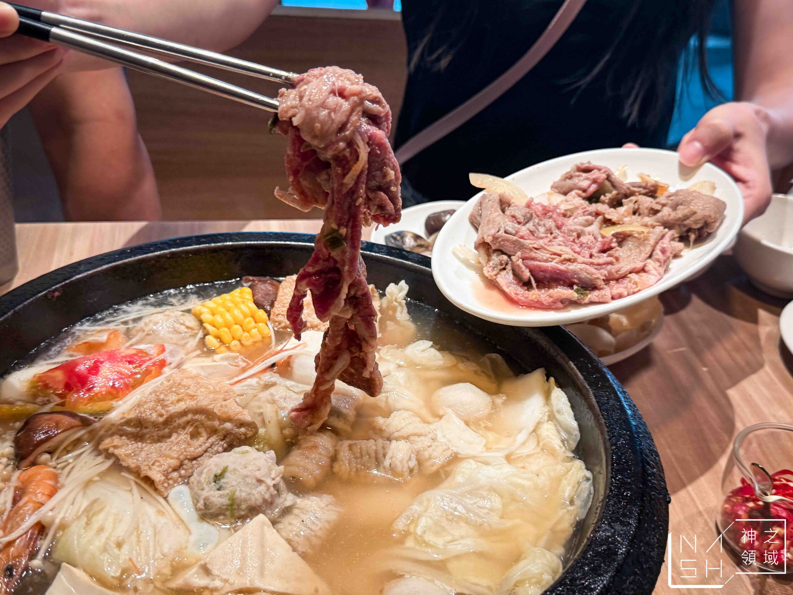 駅前傳統石頭火鍋