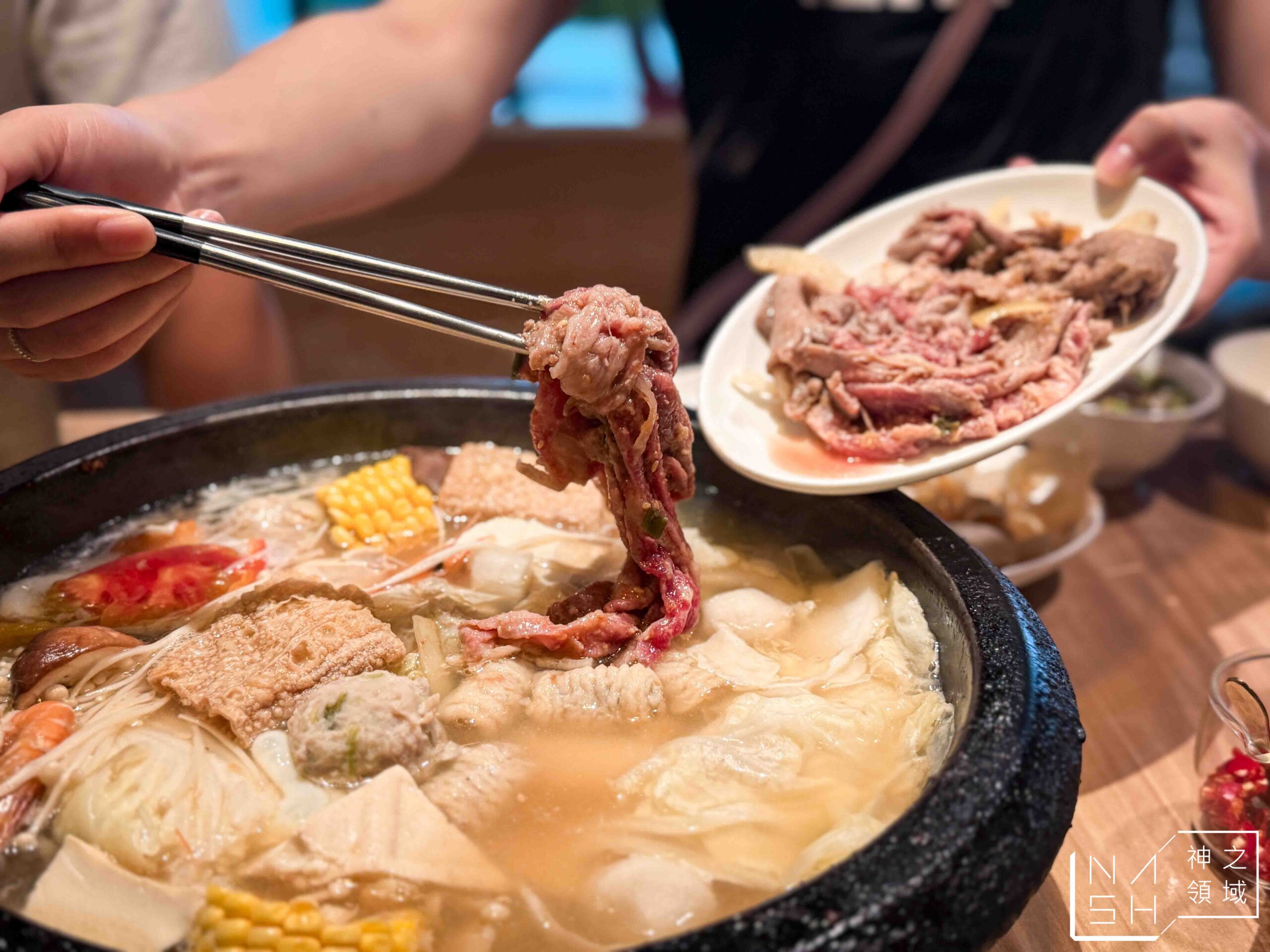 駅前傳統石頭火鍋