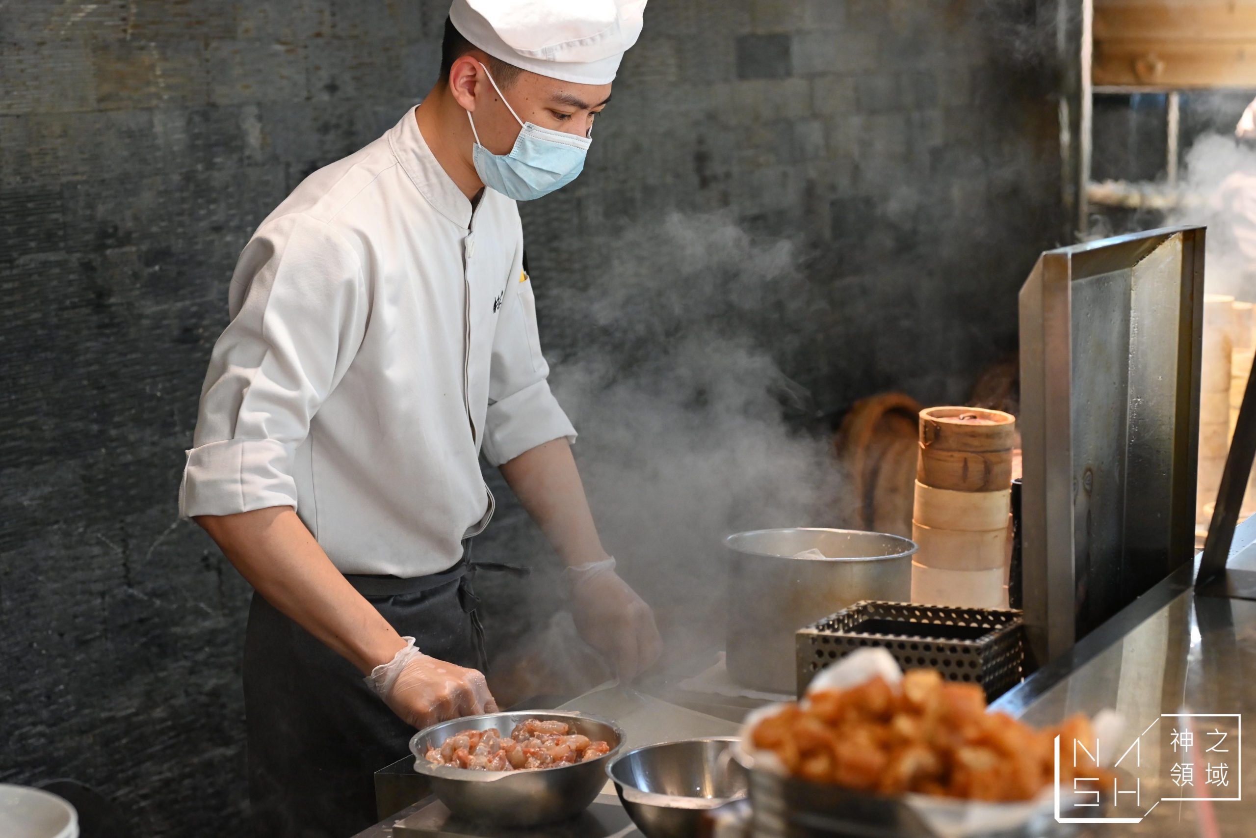 村民食堂1F廚窗港點・2F食大鍋