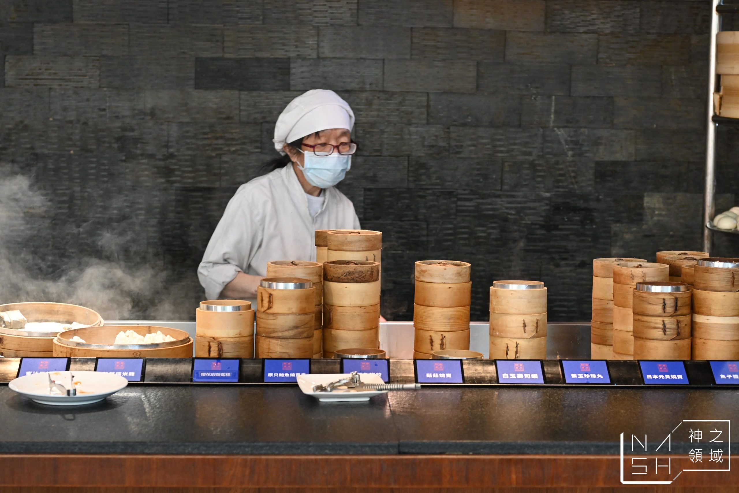 村民食堂1F廚窗港點・2F食大鍋