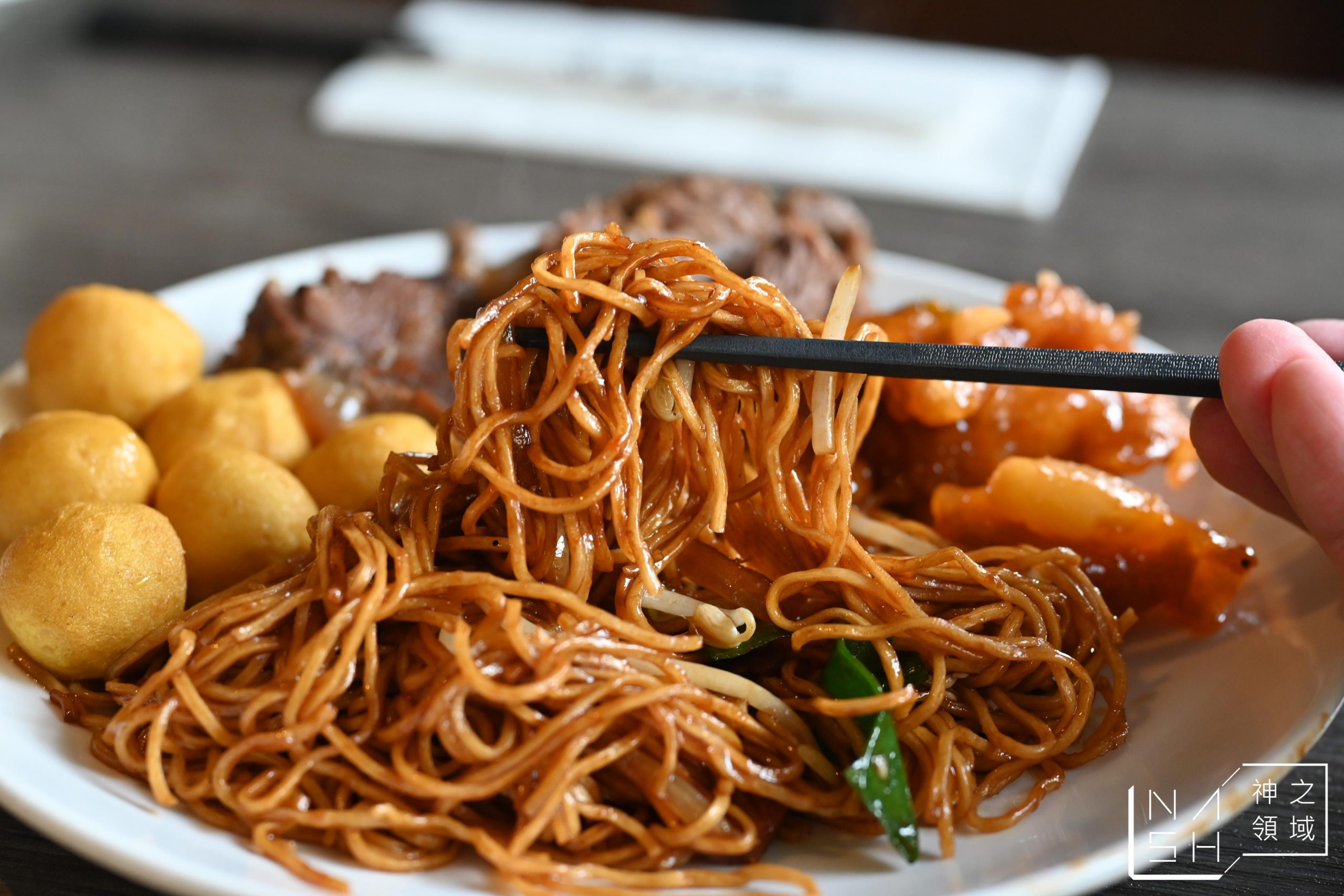 村民食堂1F廚窗港點・2F食大鍋