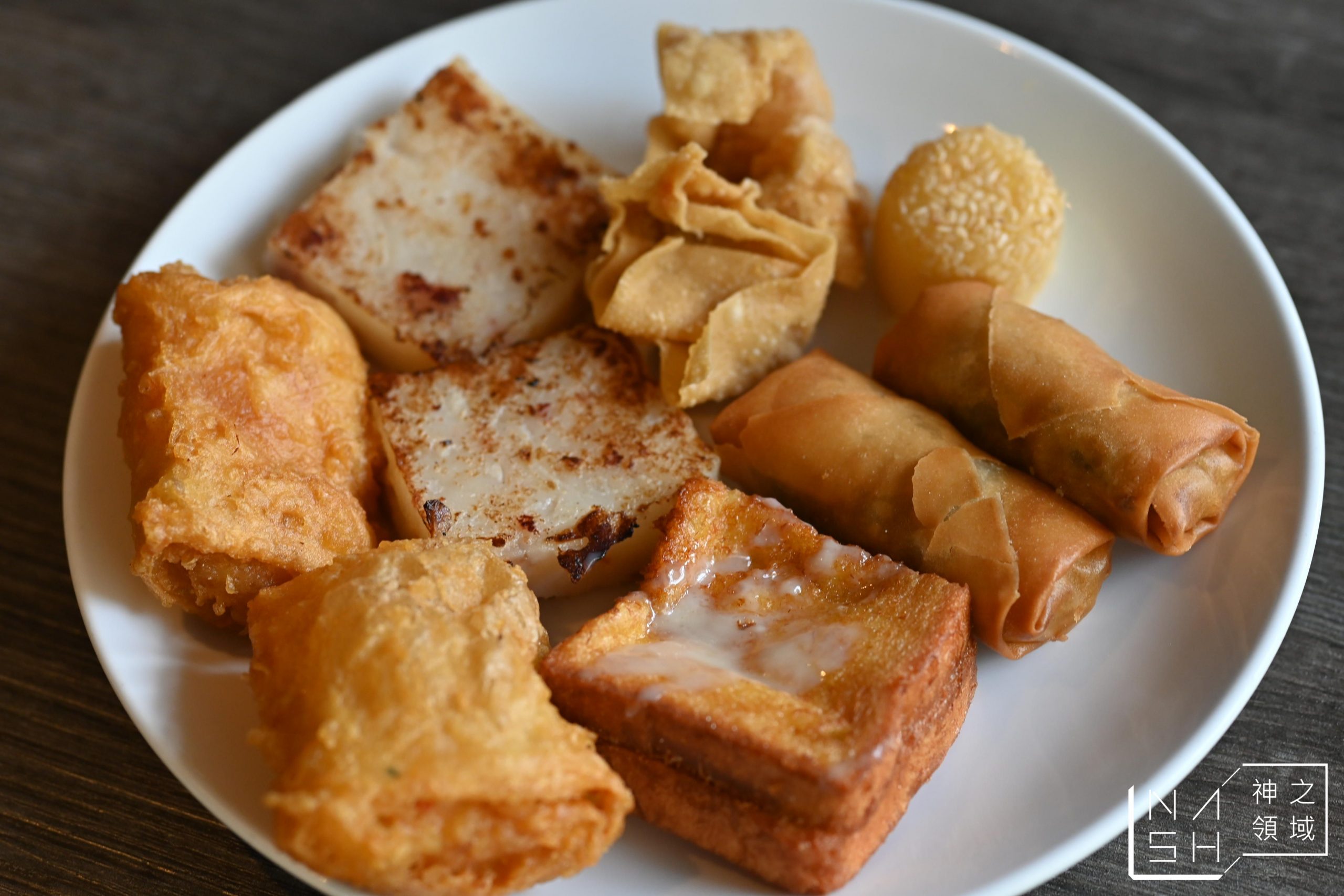 村民食堂1F廚窗港點・2F食大鍋