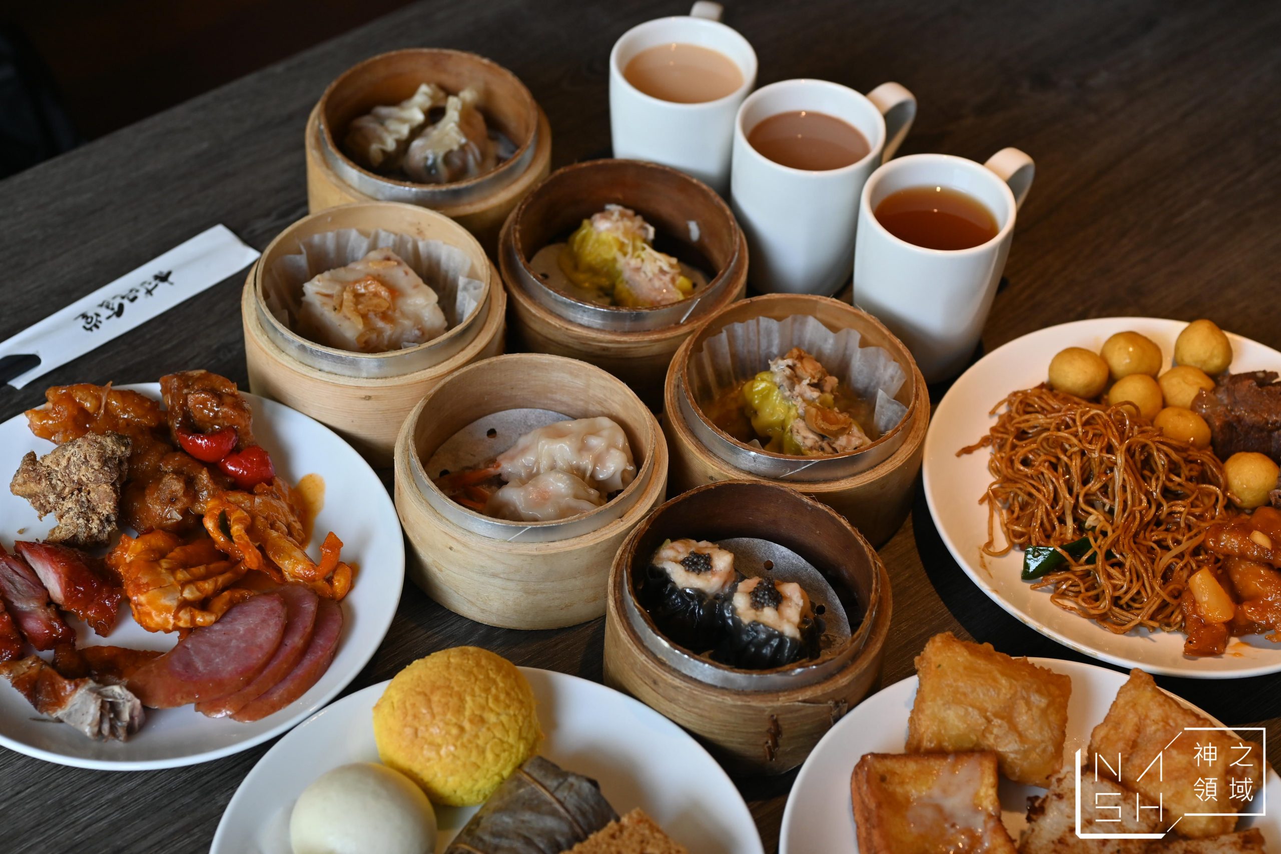 村民食堂1F廚窗港點・2F食大鍋