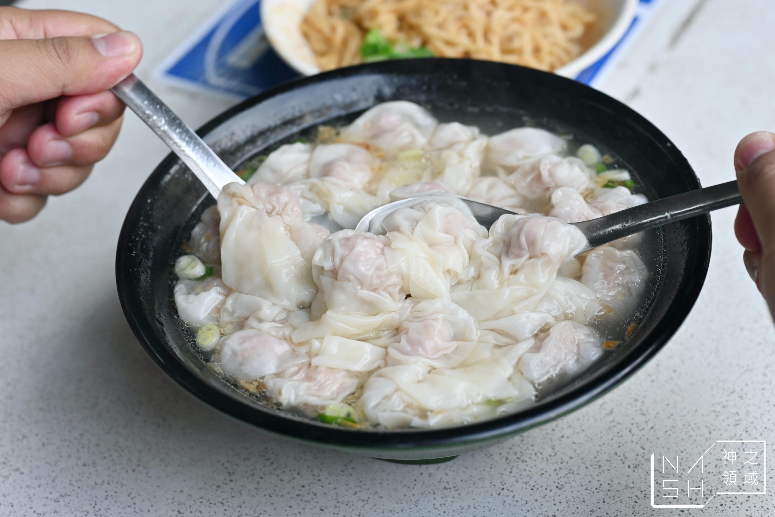 藍居古早味餛飩麵