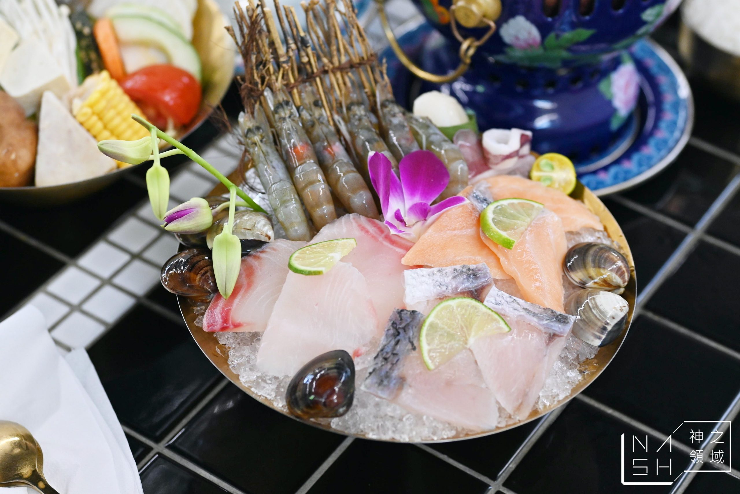 芳華火鍋公司