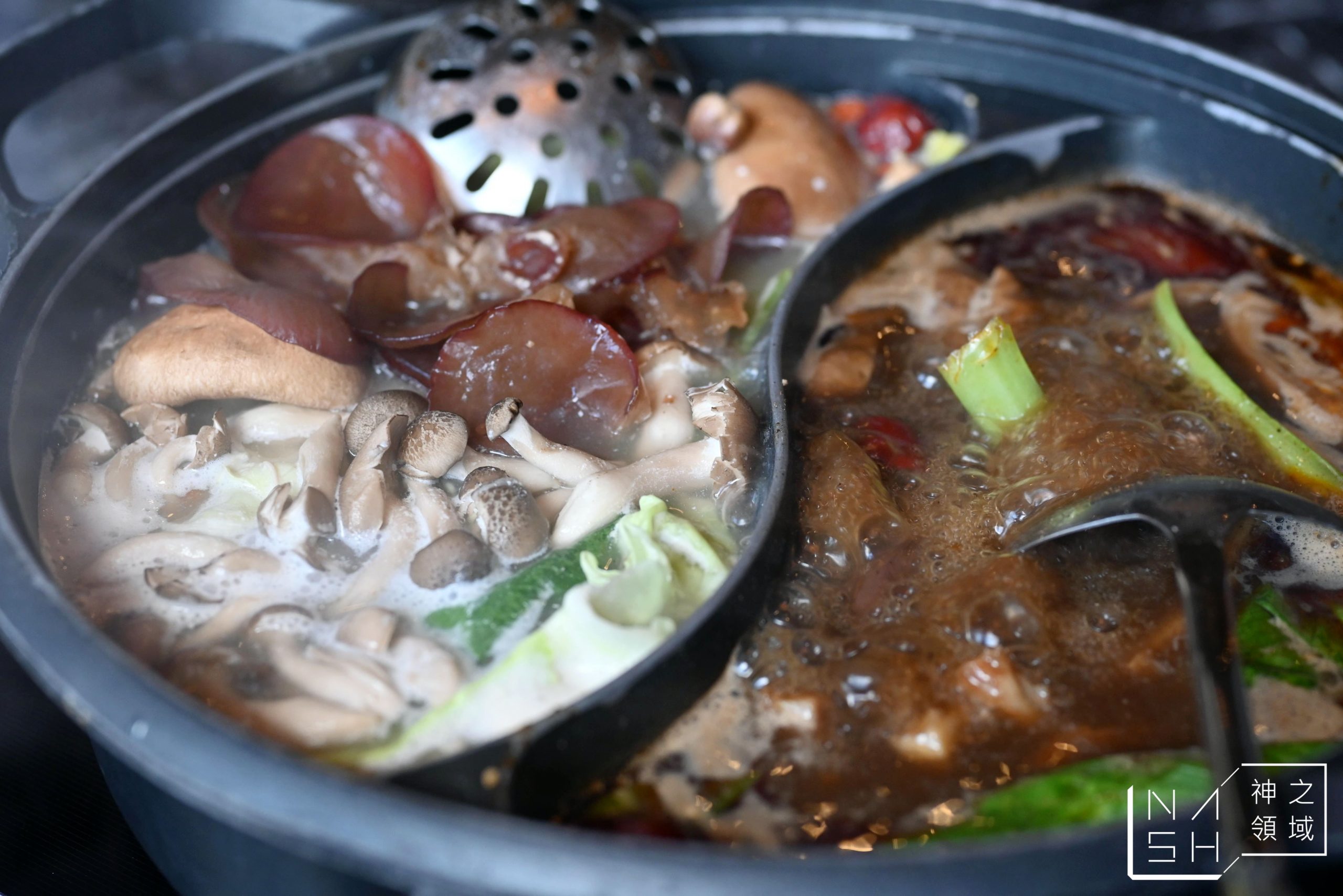 石撈麻辣鴛鴦鍋