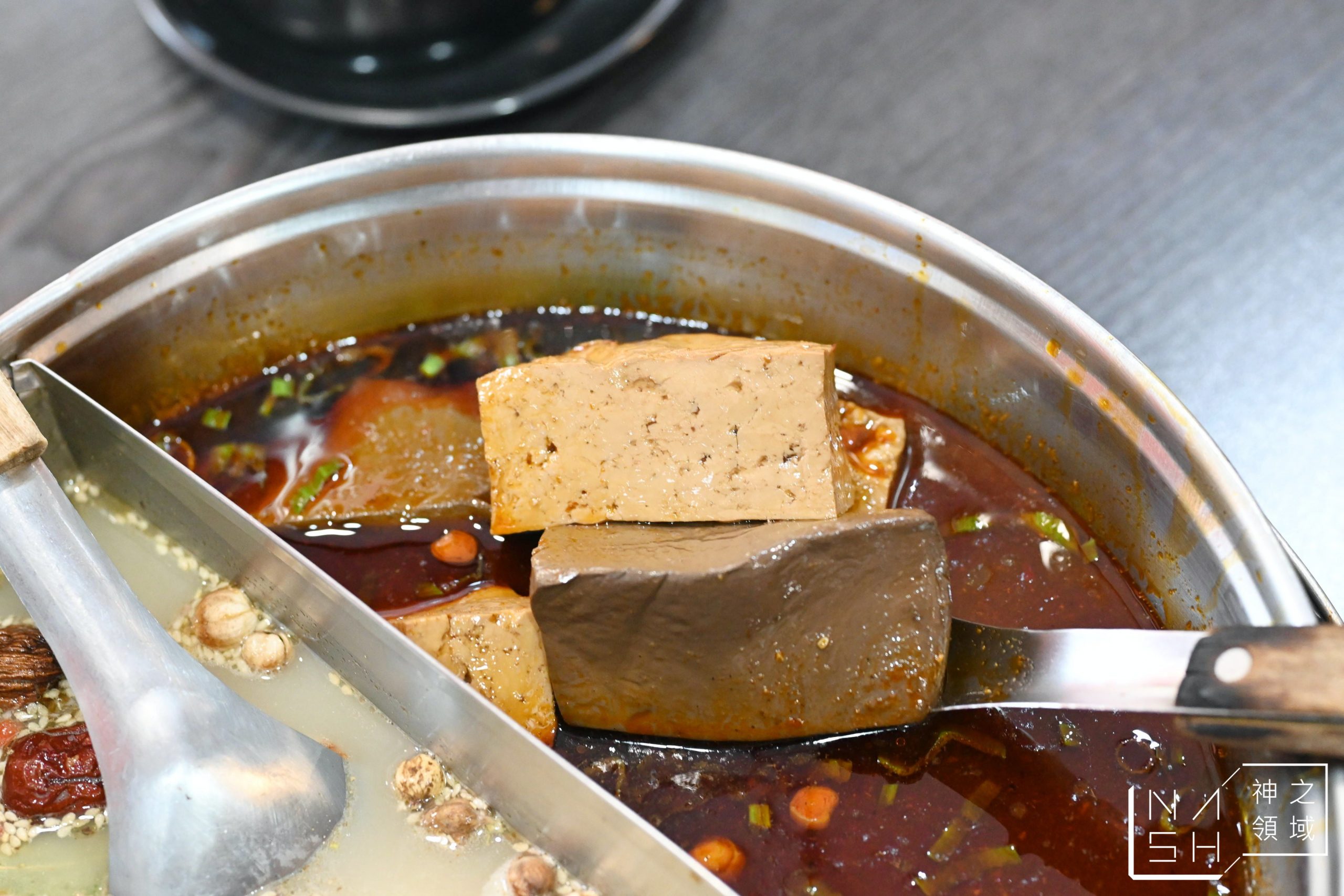 皇家帝國麻辣火鍋吃到飽