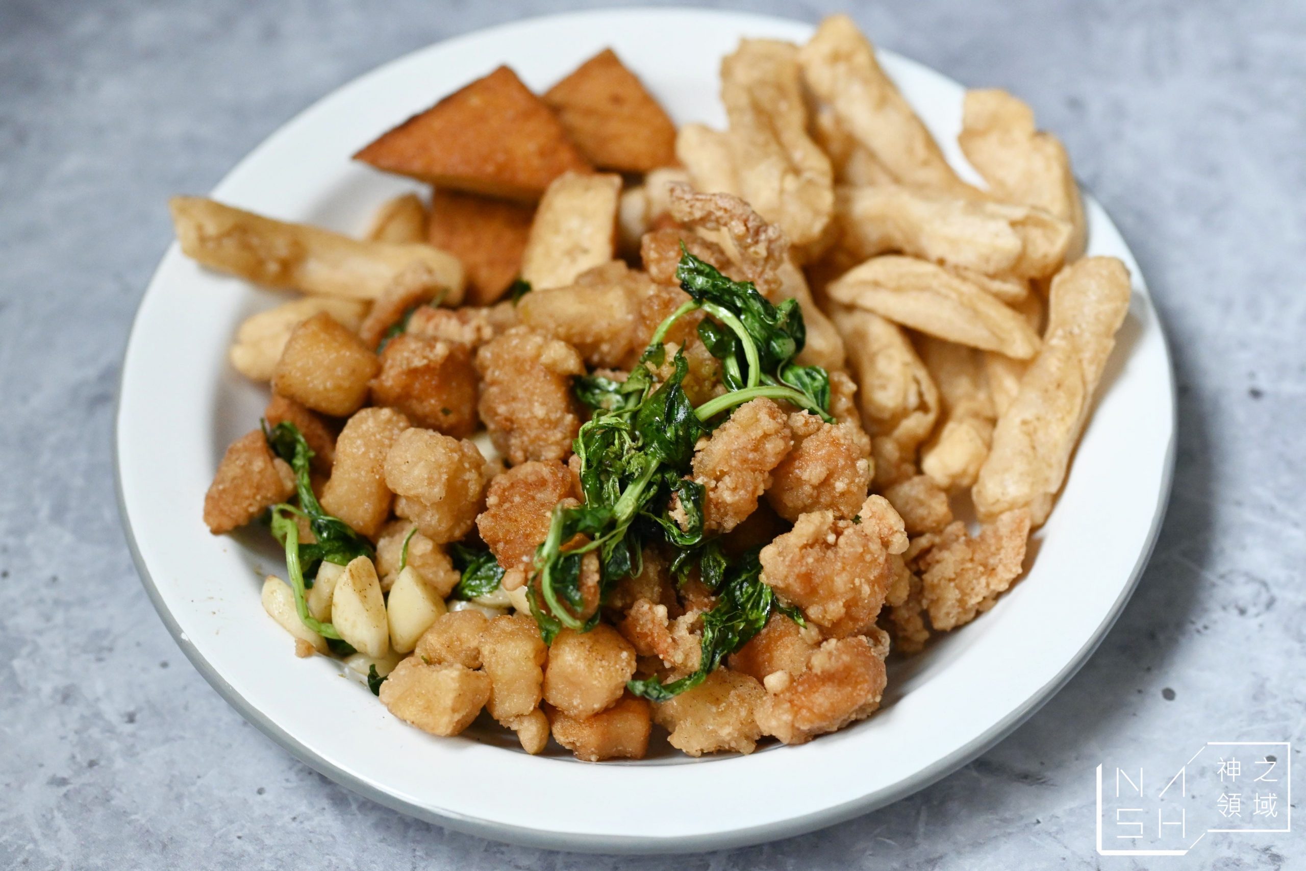 蒜什麼咚咚鹹酥雞