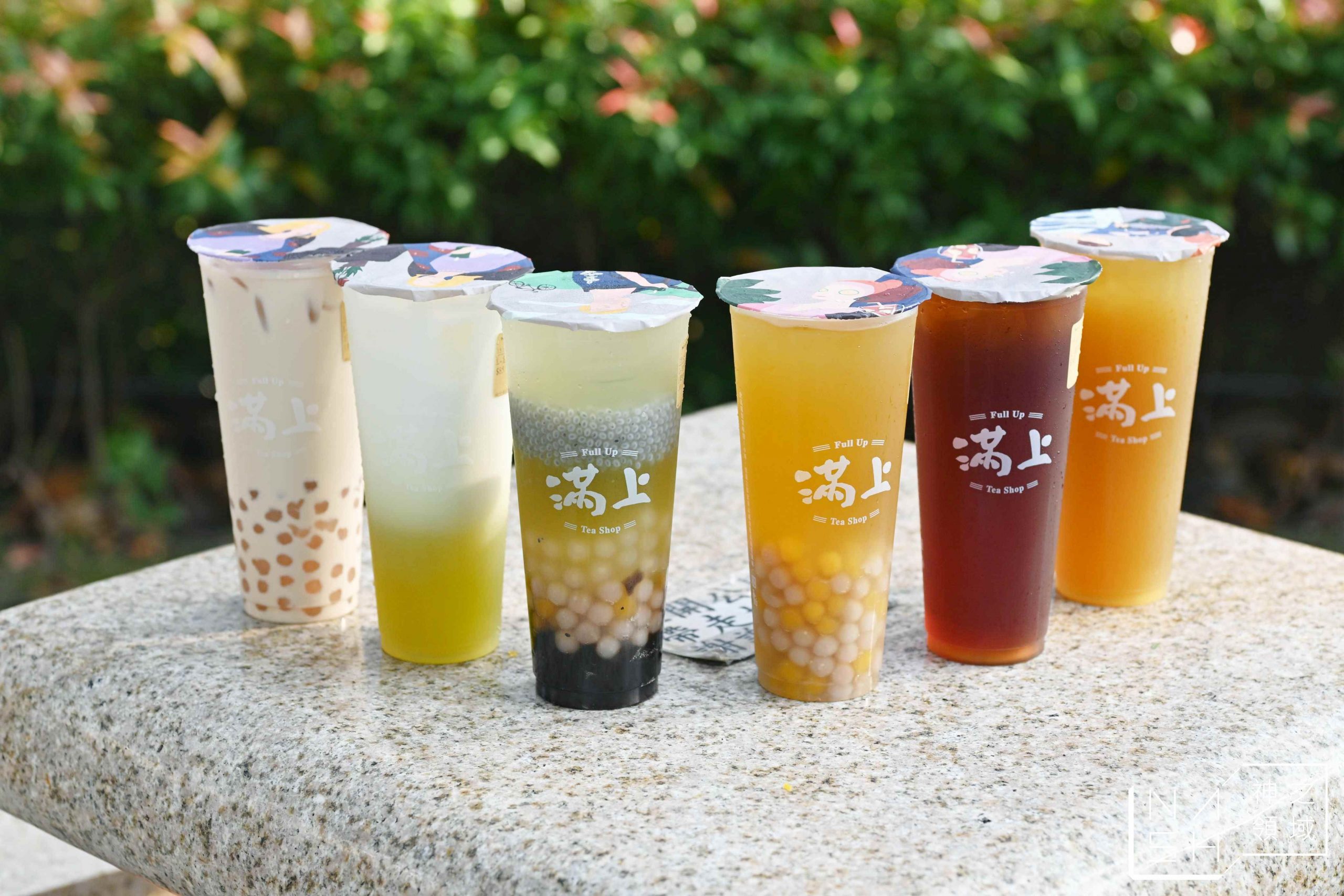 滿上仙草茶飲