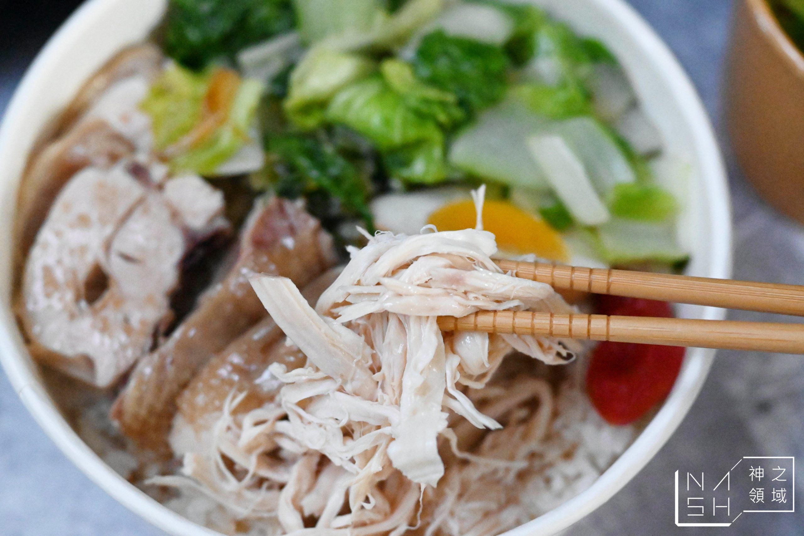 謙謙吃雞配飯