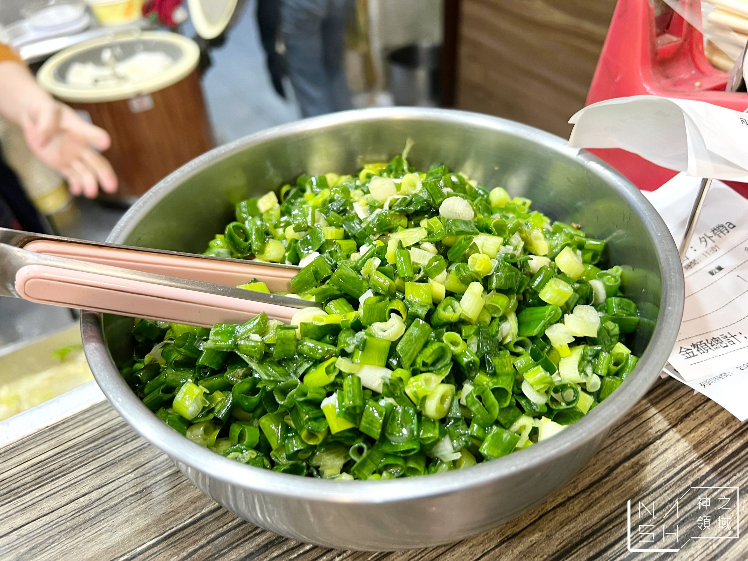 鄭鴻雞飽