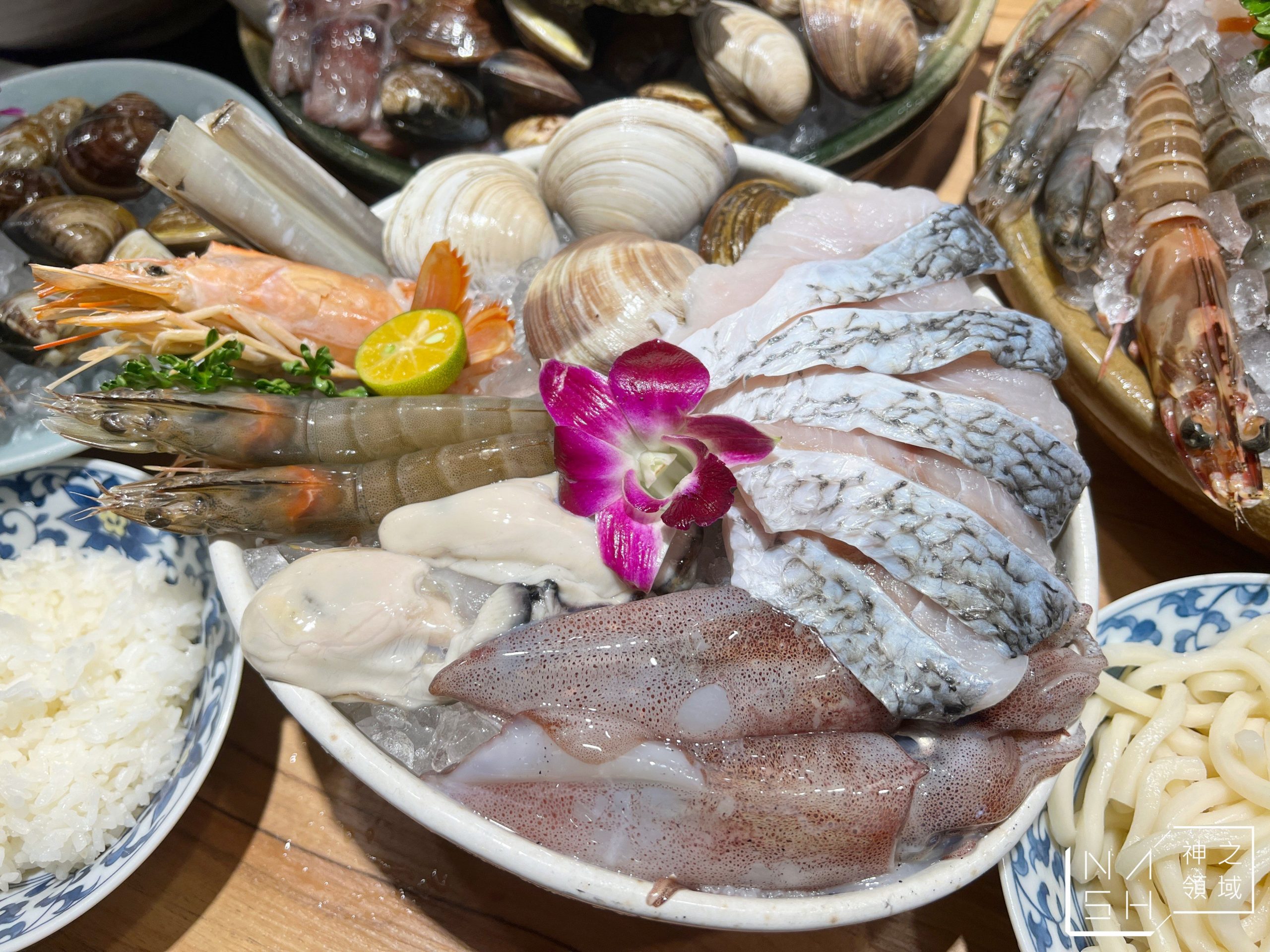 小海水產三重自強店