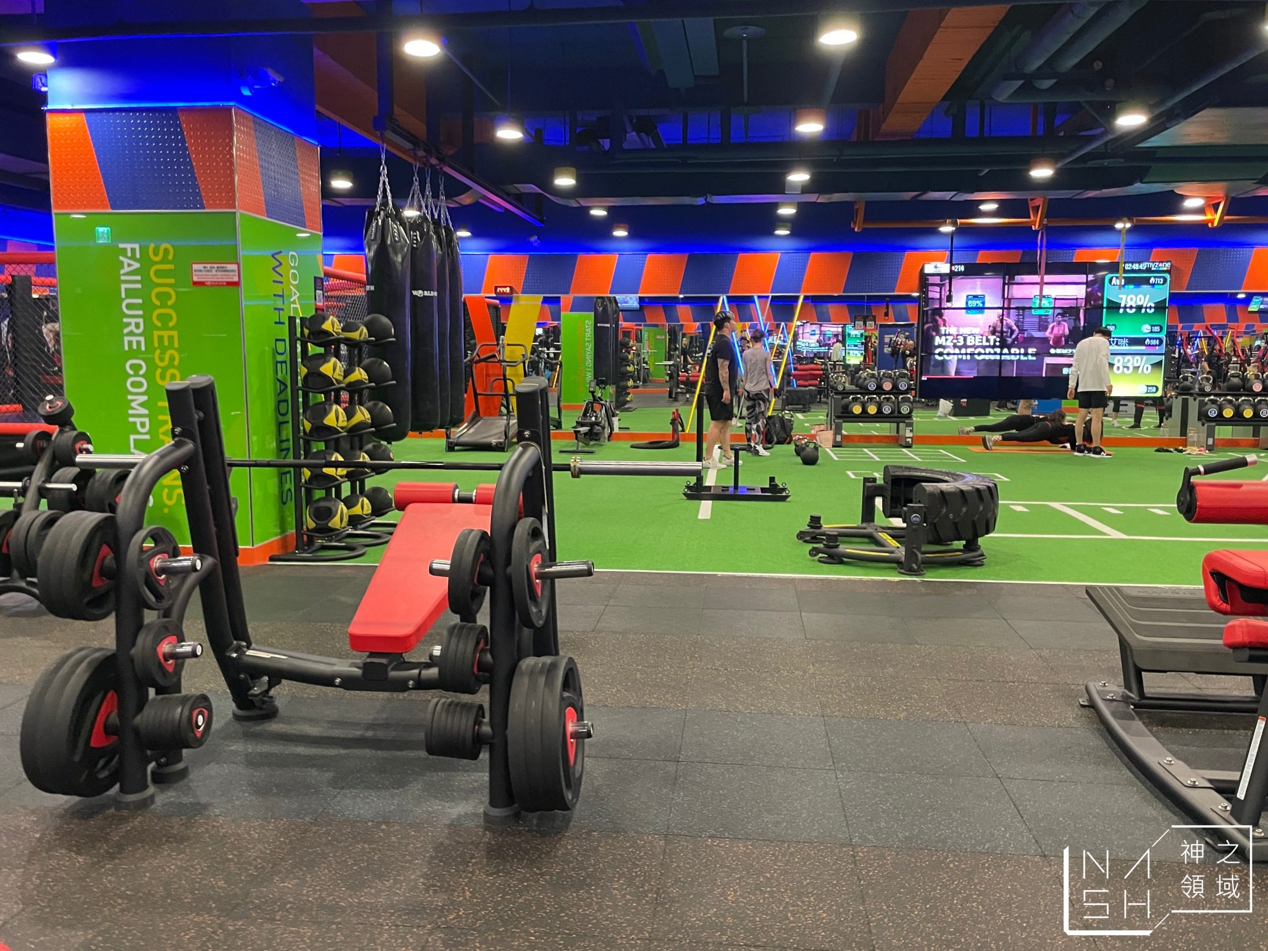 world gym 嘉義民族店