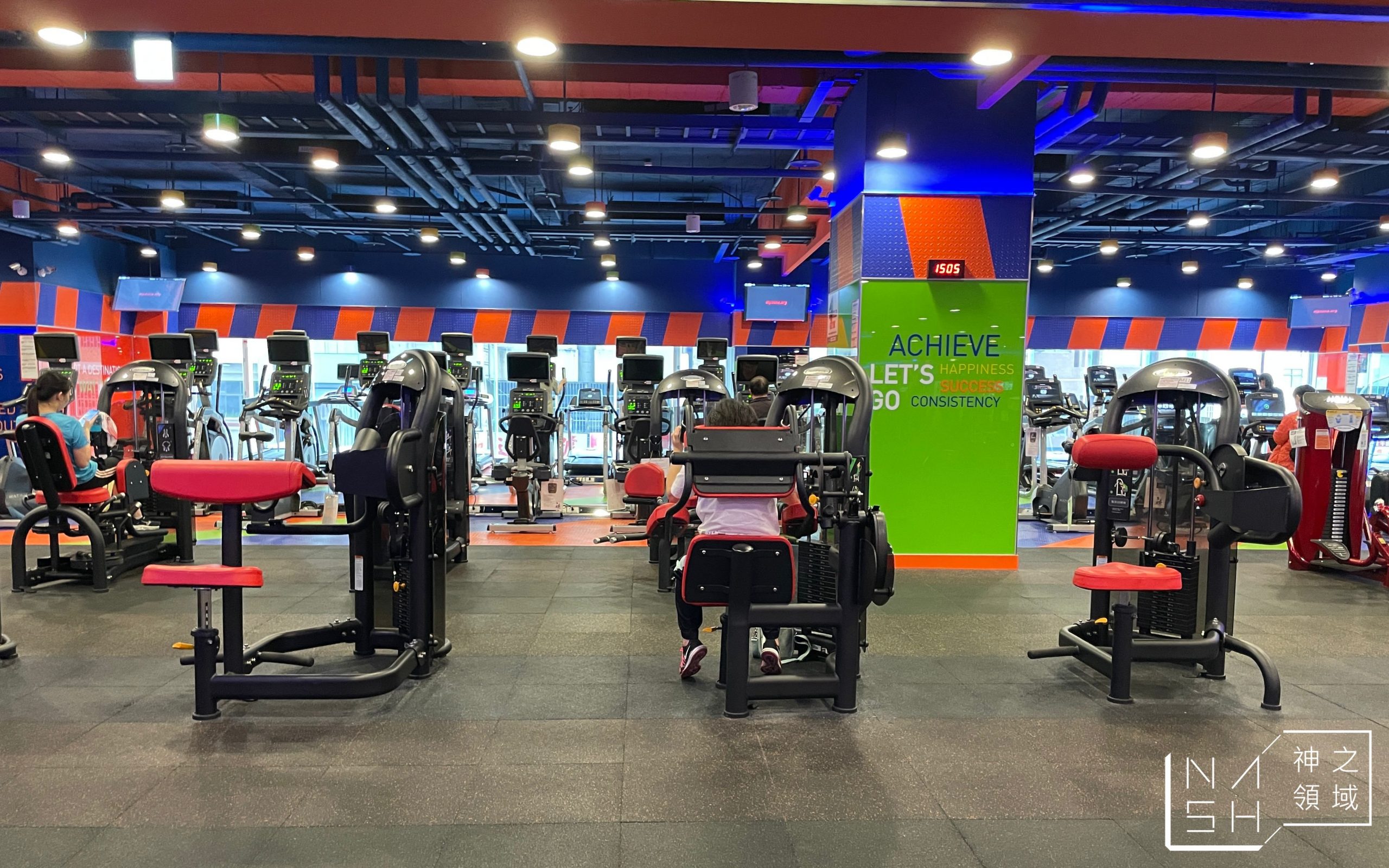 world gym 嘉義民族店