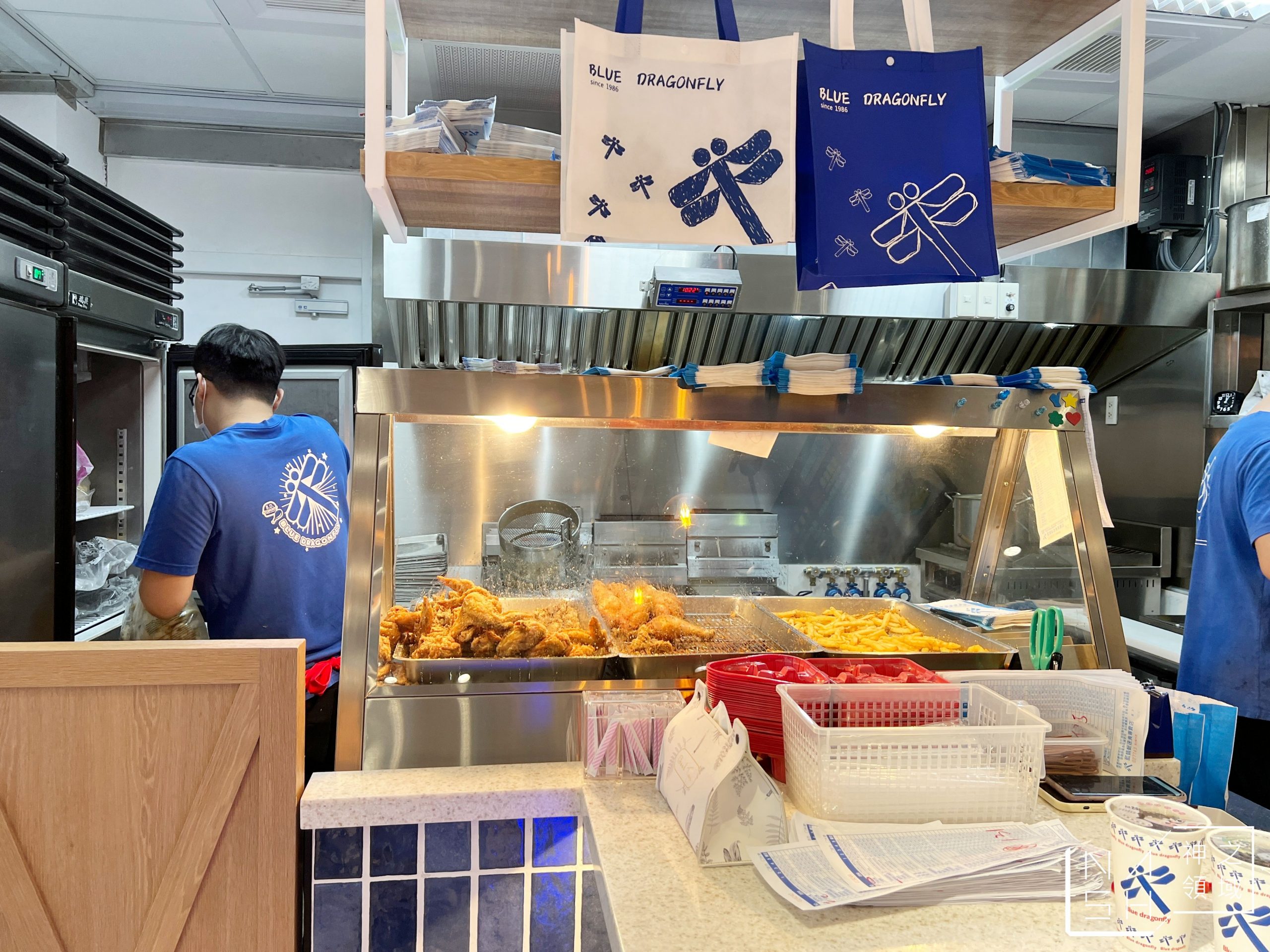 藍蜻蜓速食專賣店