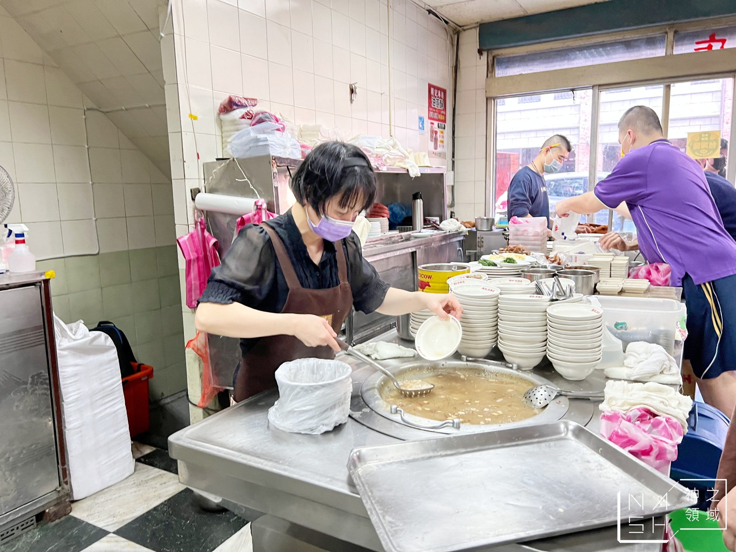 周記肉粥店