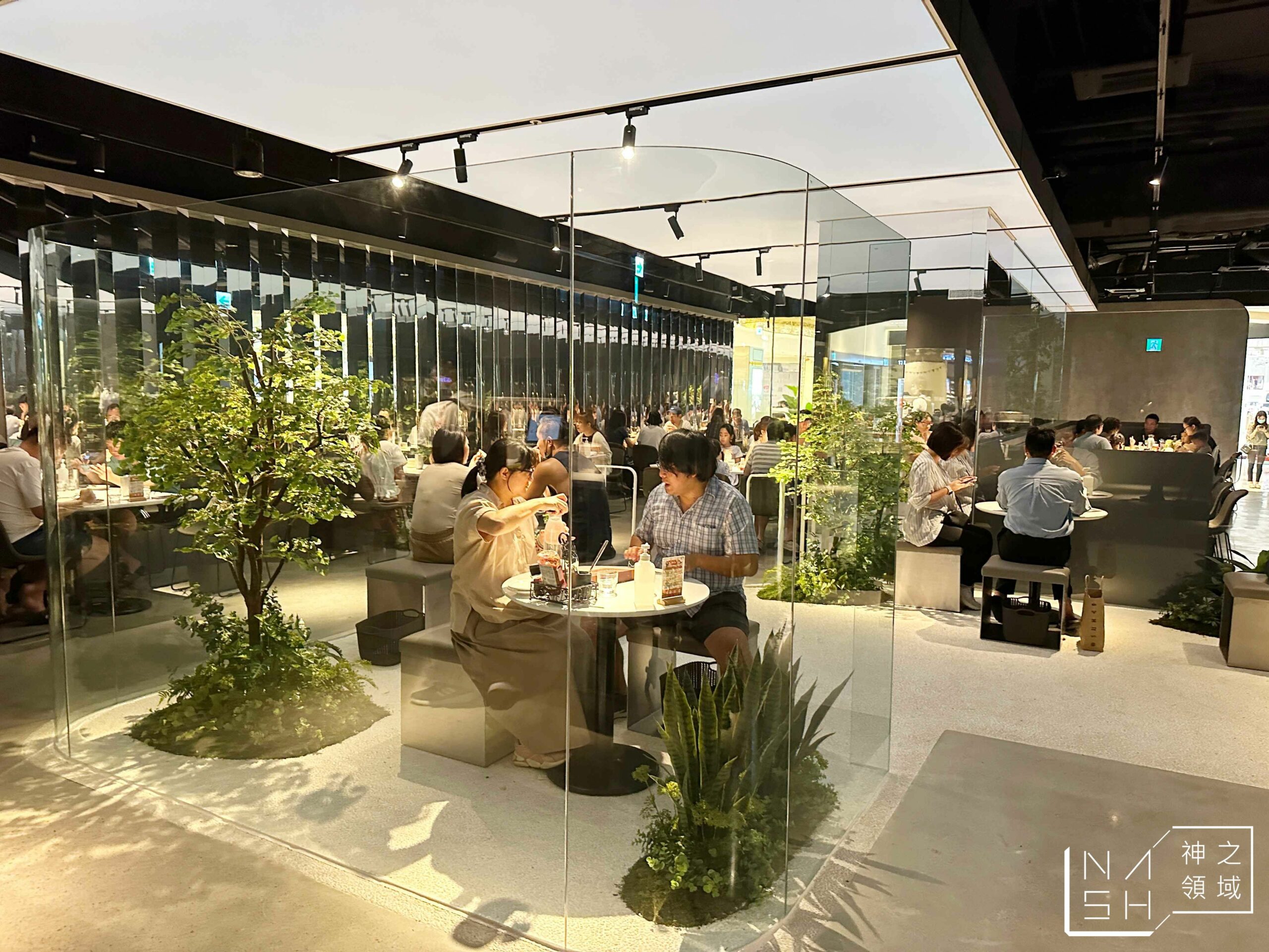 貳樓台中秀泰文心店