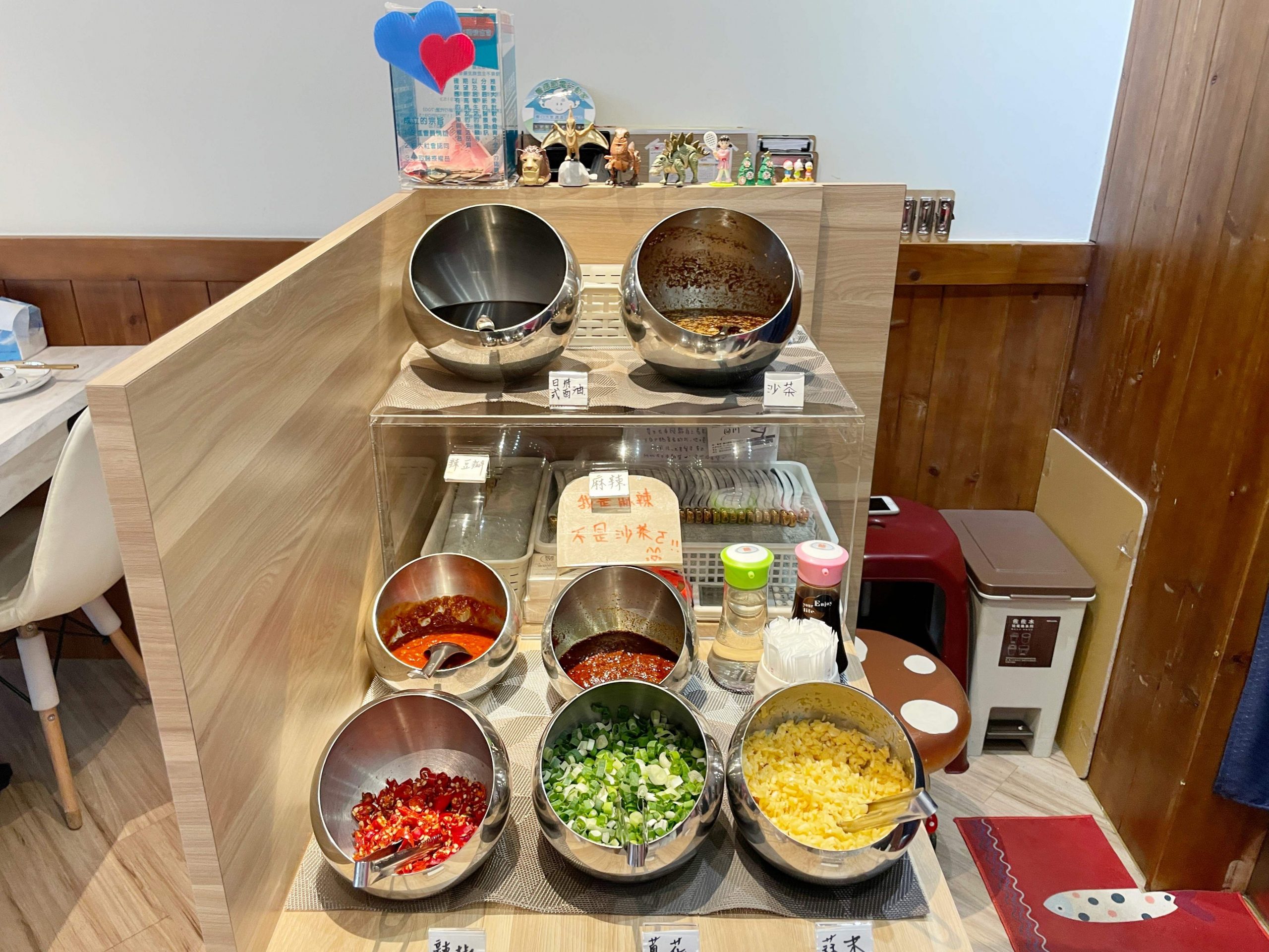 小聚人火鍋店