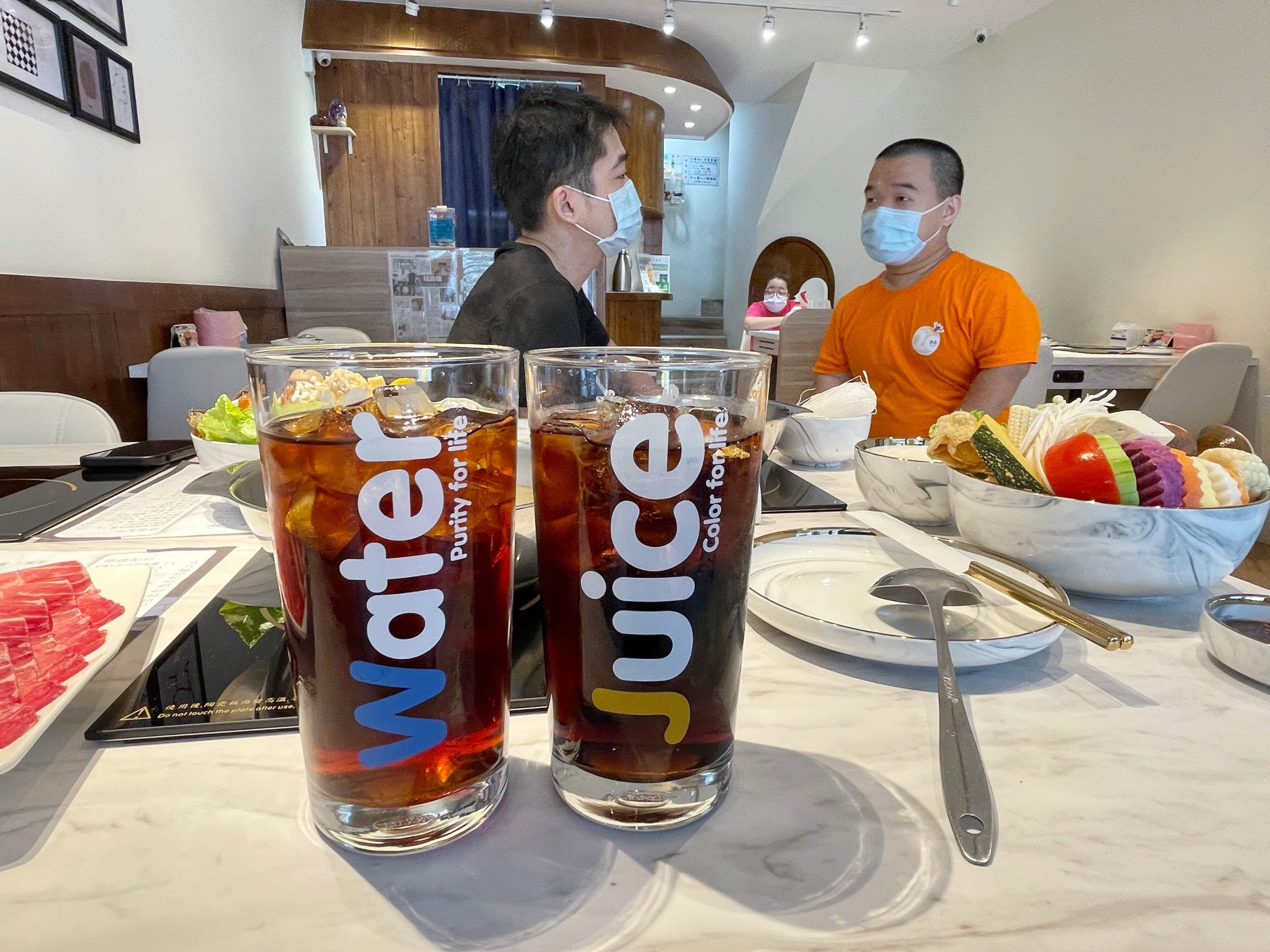 小聚人火鍋店