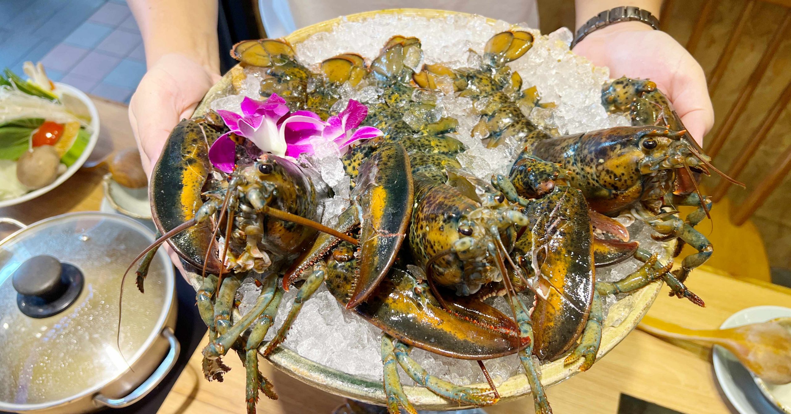 【三重美食】小海水產三重自強店，三重火鍋推薦 (菜單 )