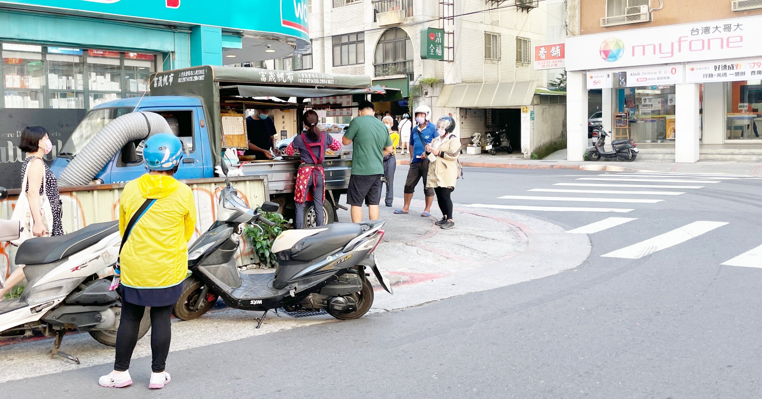 便當推薦,德行東路224號,屈臣氏蔥油餅,小貨車蔥油餅,小貨車蔥油餅菜單 @Nash，神之領域