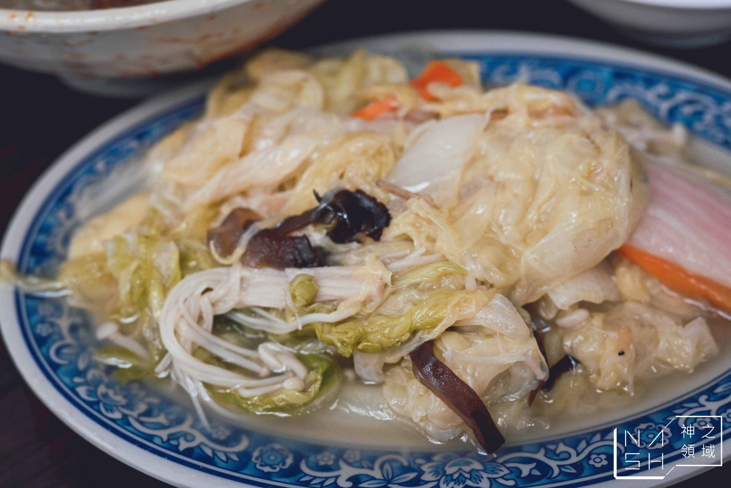 福珍排骨酥麵