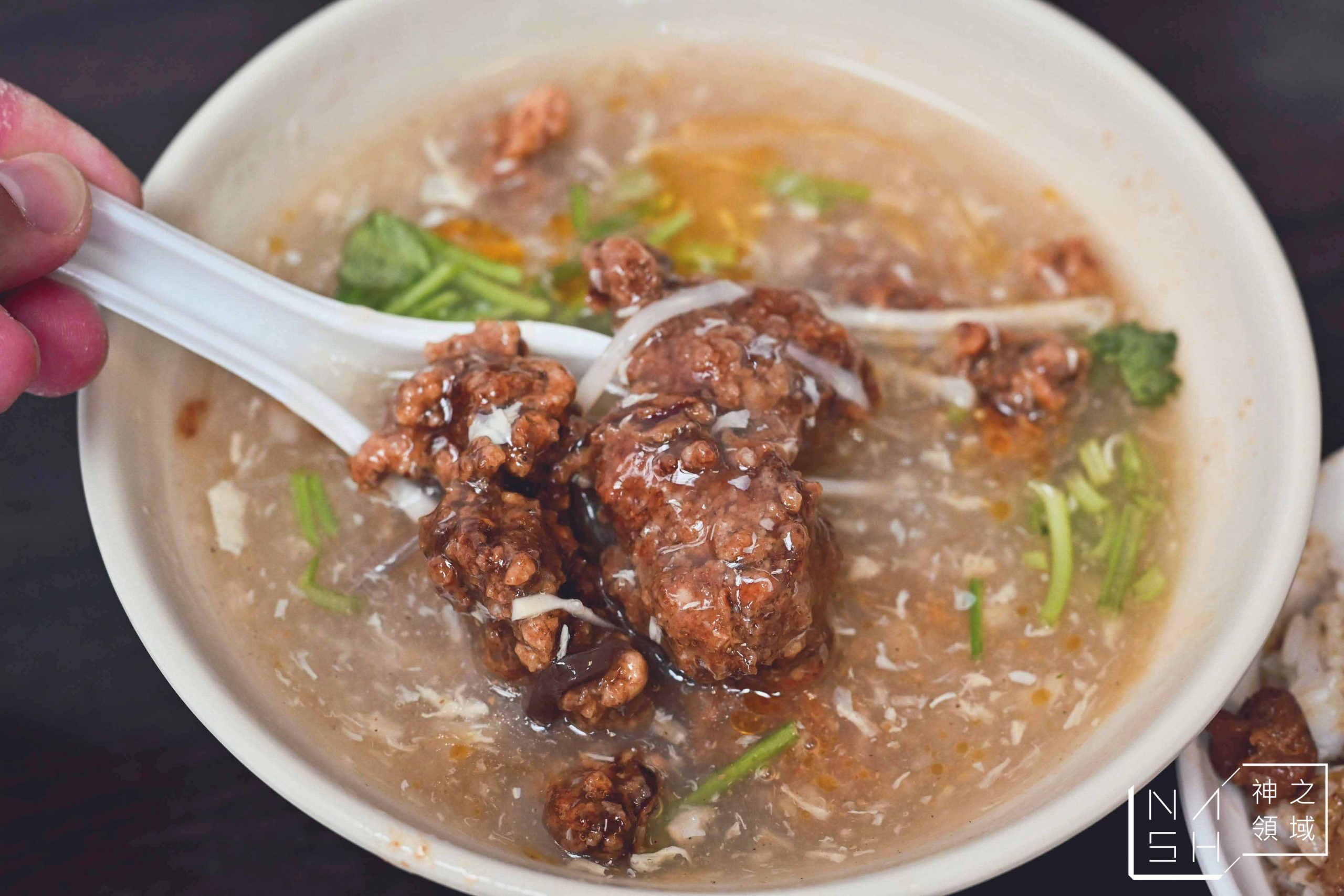 福珍排骨酥麵