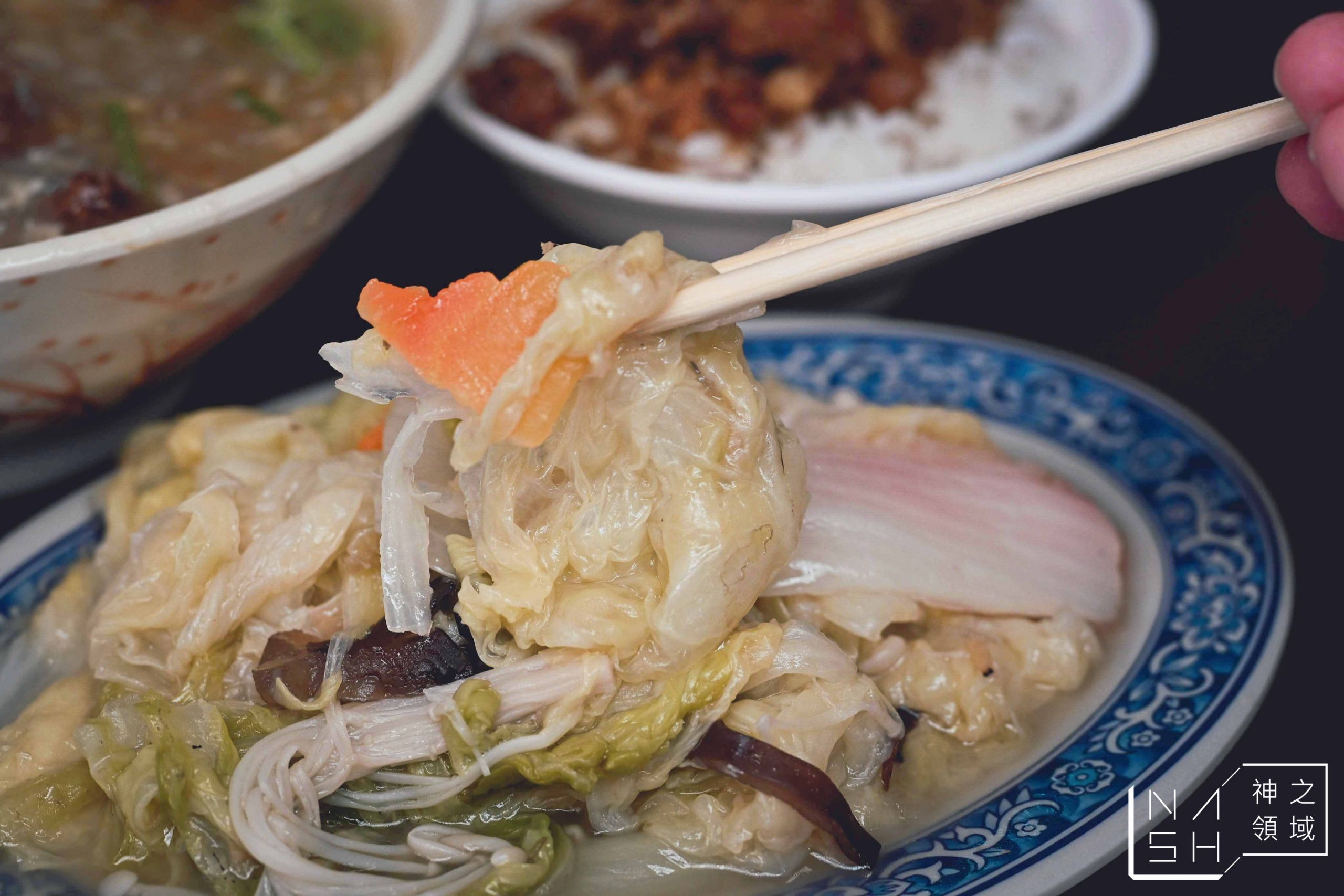福珍排骨酥麵