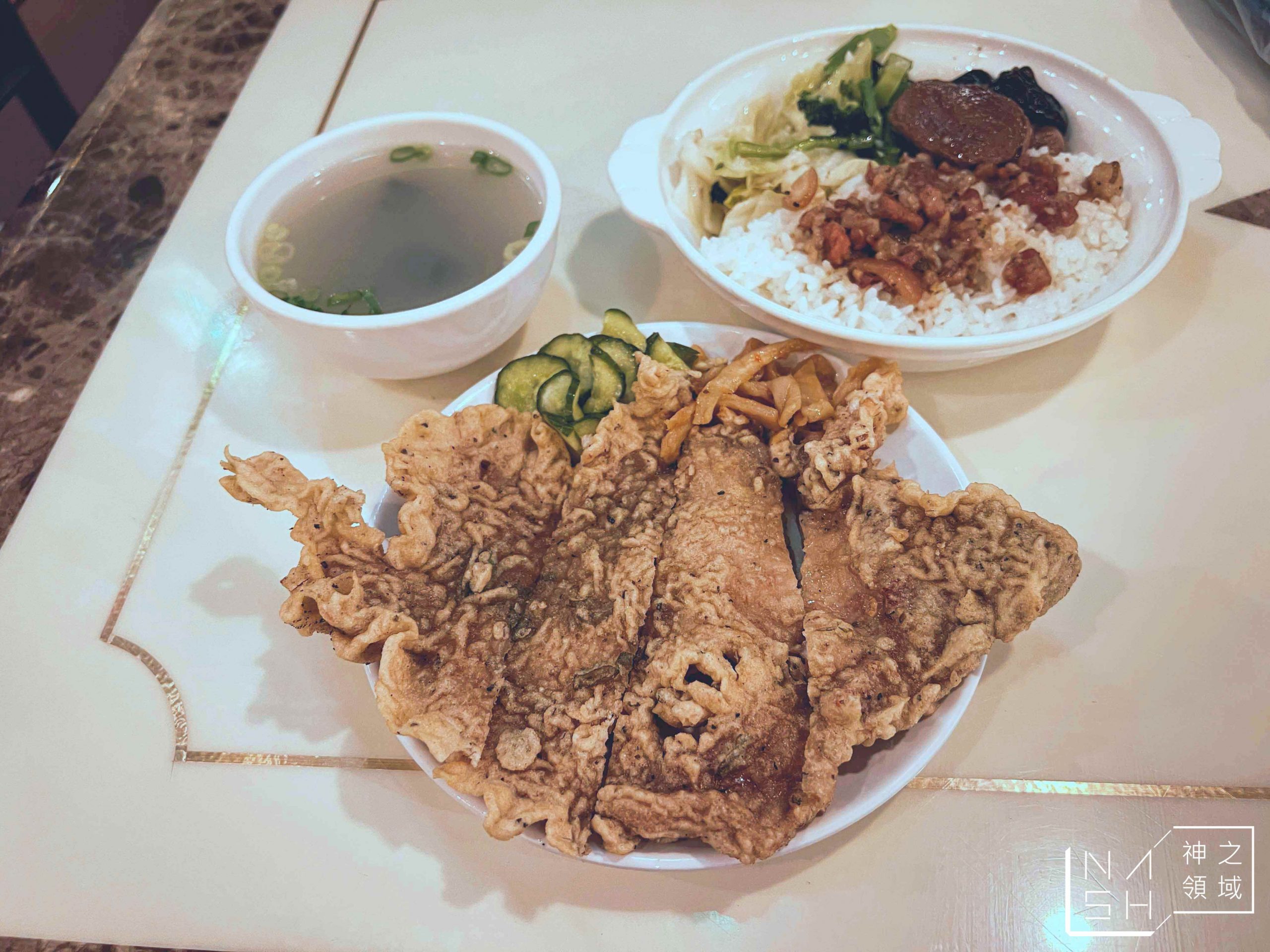 東一排骨總店