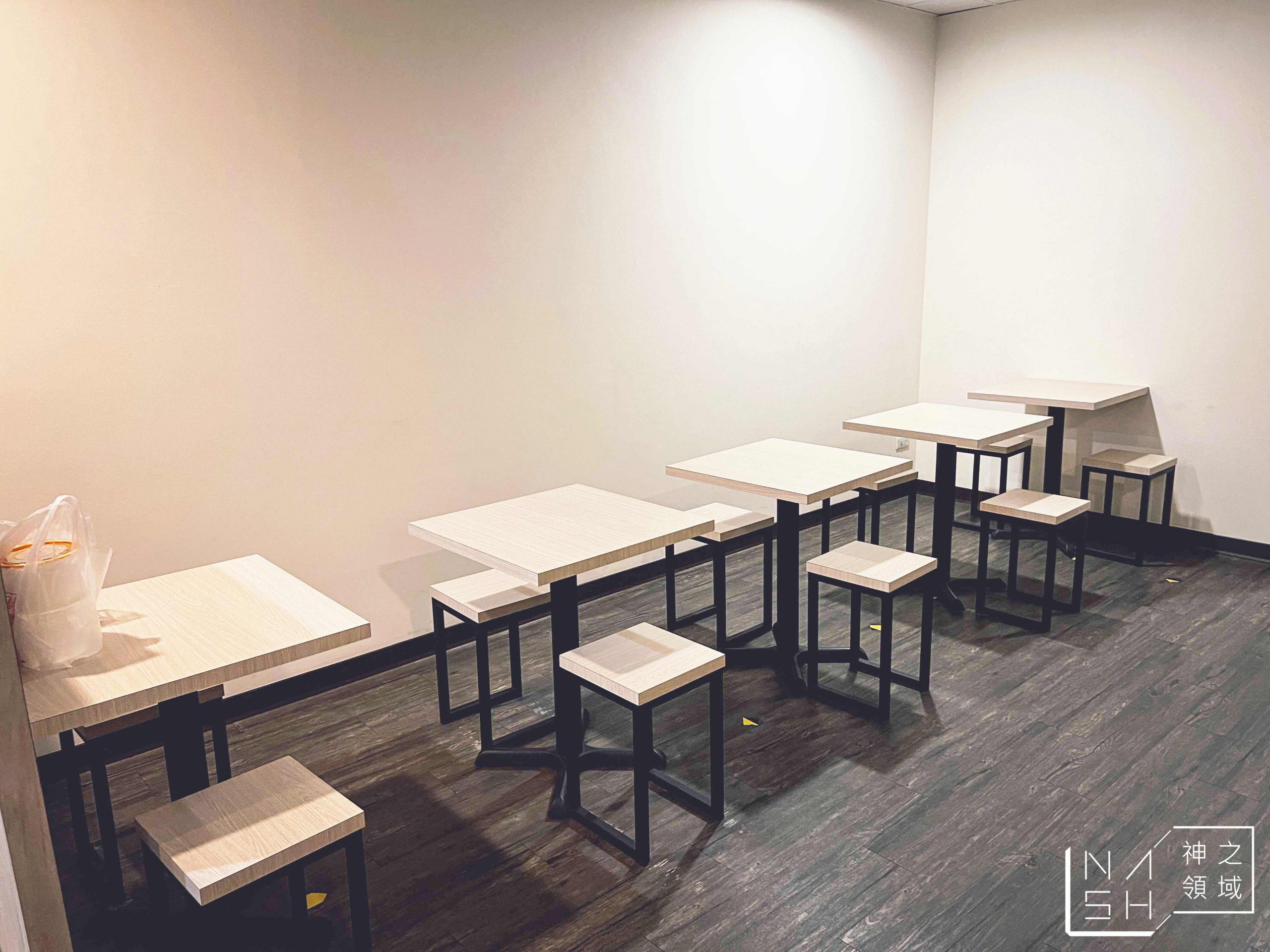 萬華林建發仙草冰八德店