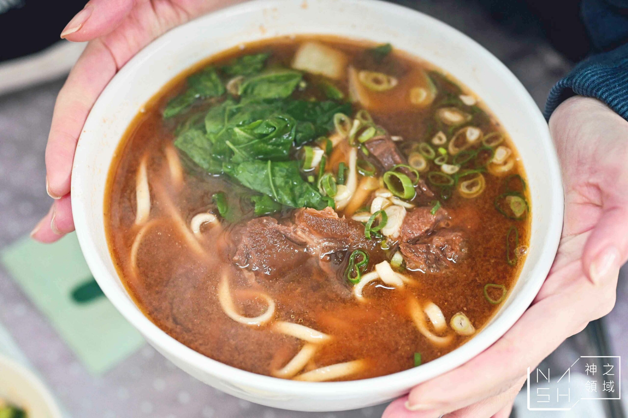 高棚滿座牛肉麵
