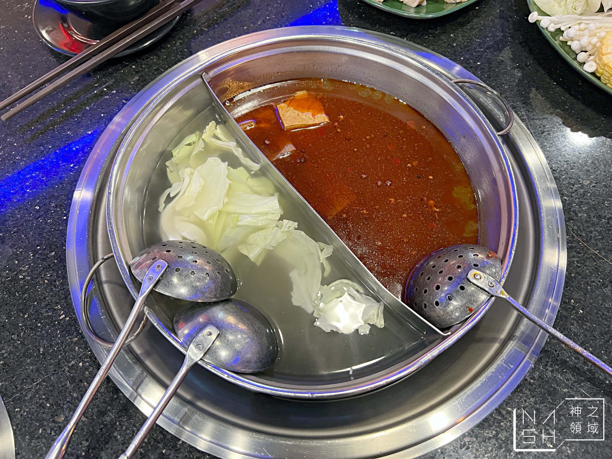 天外天精緻麻辣火鍋