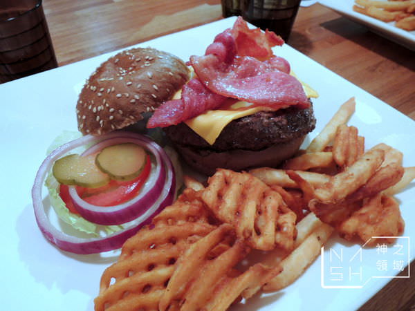 DSCN9563.JPG