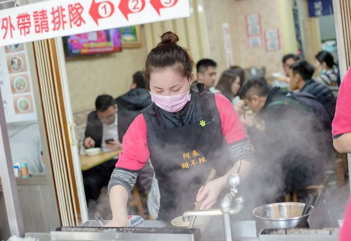 【後山埤美食】阿來甜不辣，下午都客滿的南港美食 (菜單)