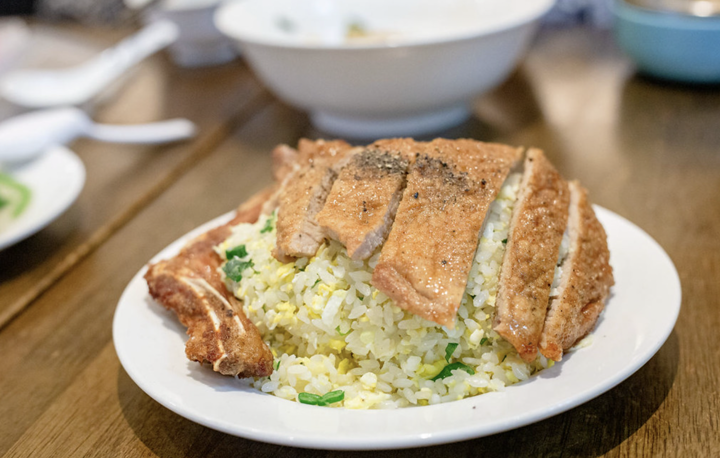 五草車中華麵食館